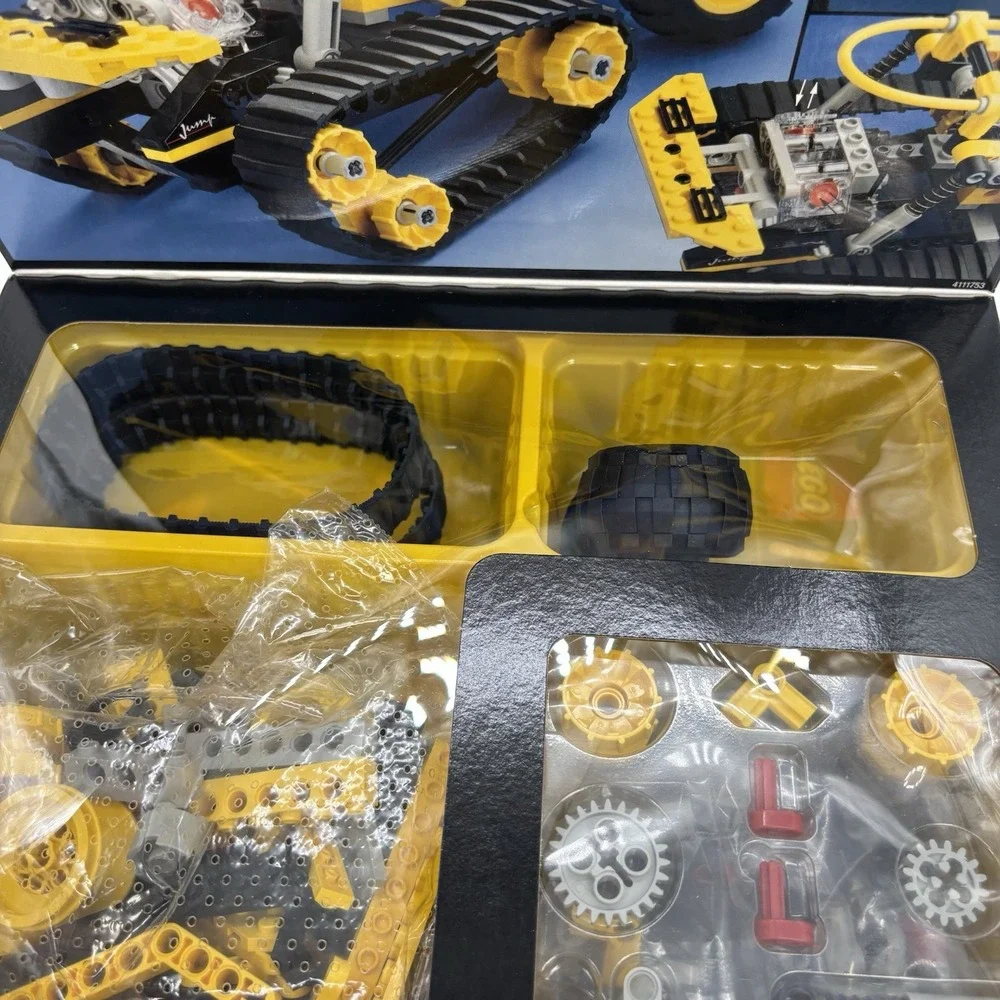 Vintage LEGO Technic 8414 Motorized 4WD Track Buggy NEW/SEALED (Retired 1995)